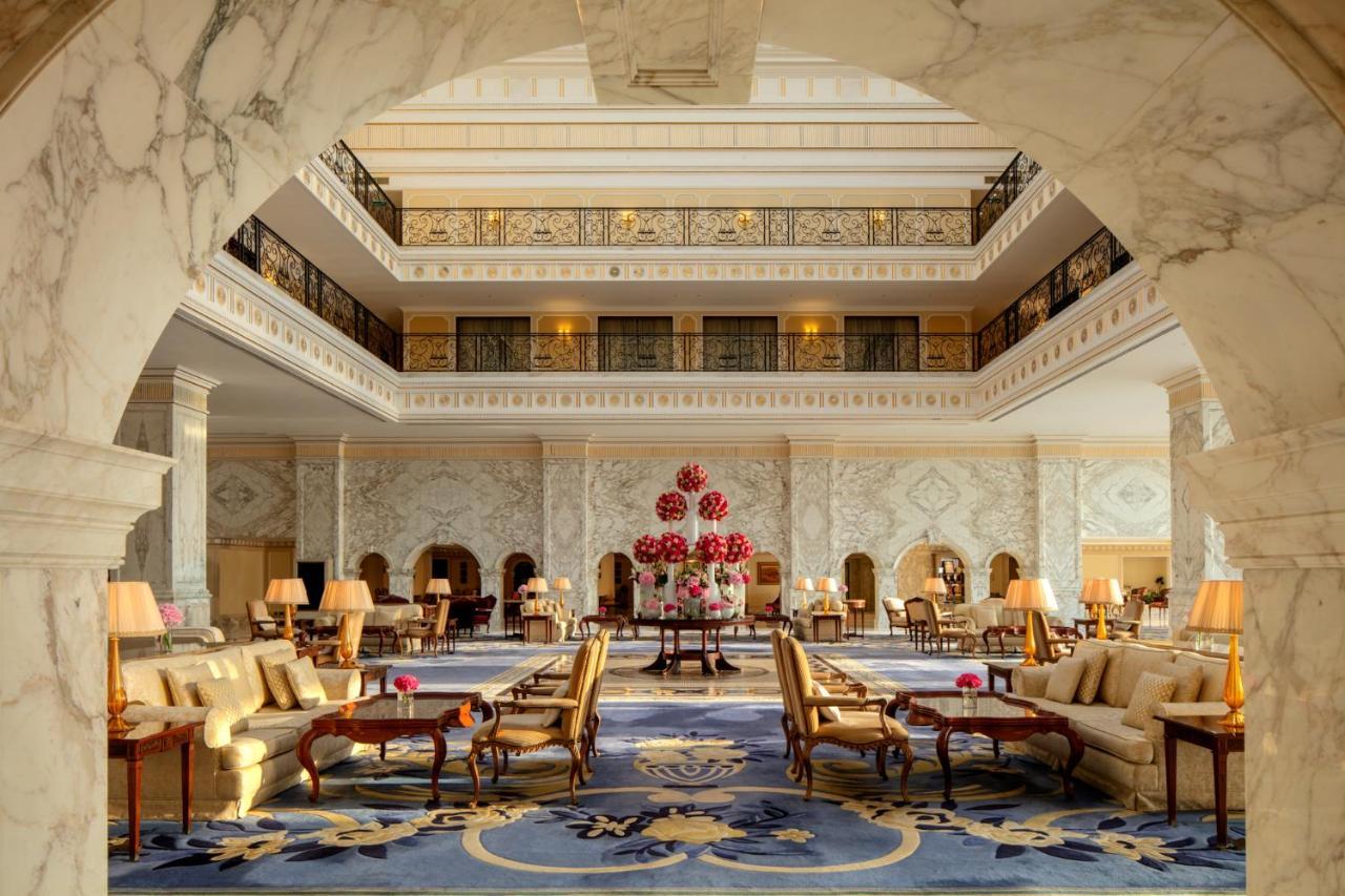 The Regency Hotel Kuwait Kuwait City Exterior foto The lobby