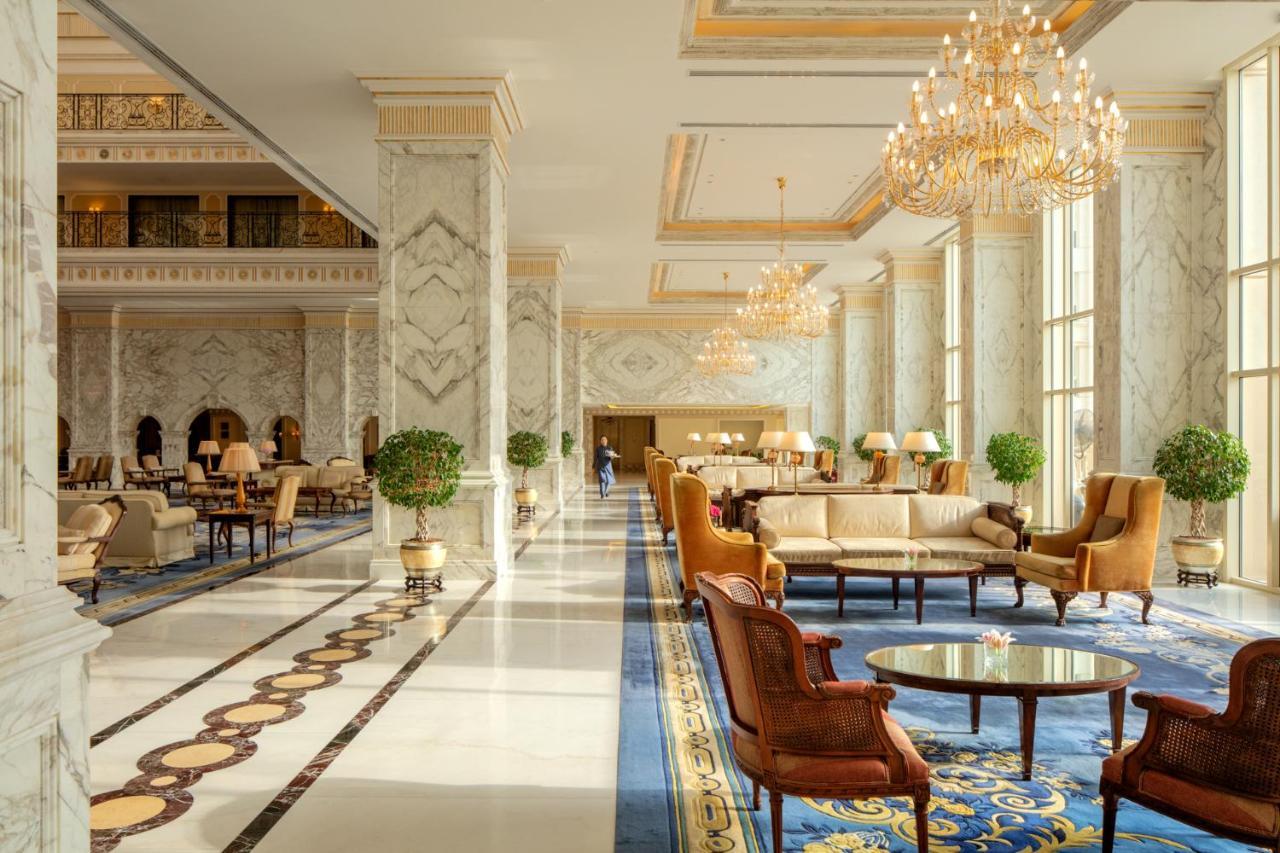 The Regency Hotel Kuwait Kuwait City Exterior foto Lobby